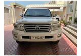 تويوتا لاند كروزر ڤي إكس أر 2014 - 7 مقاعد، دفع رباعي